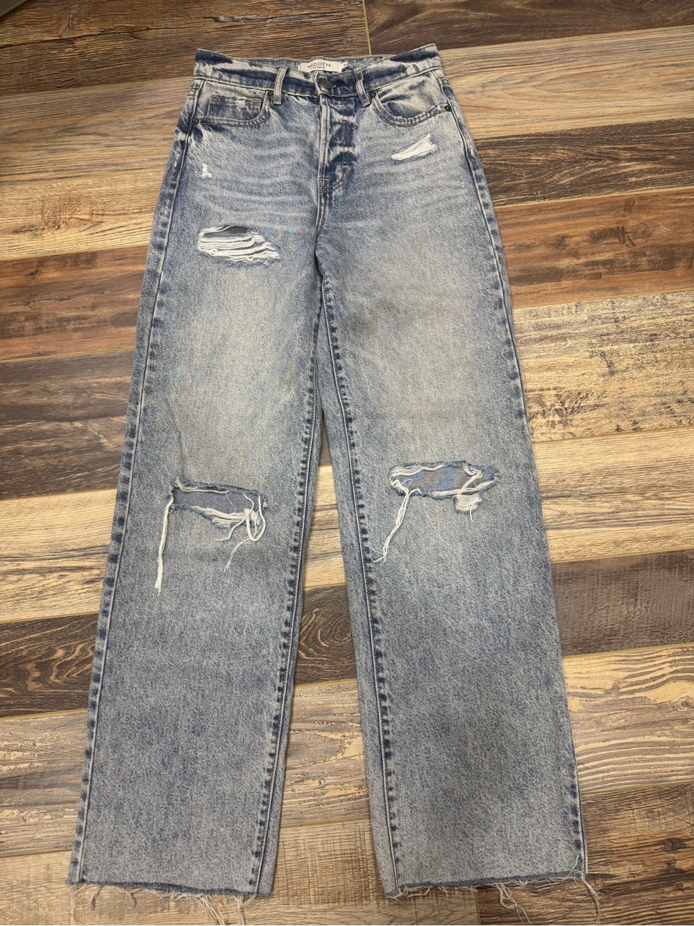 Hidden High-Rise Distressed Straight Jeans in Light Wash